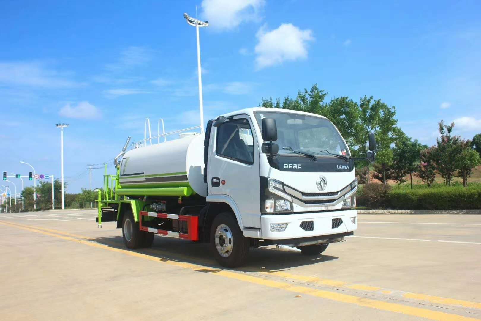 國六東風小多利卡灑水車5方