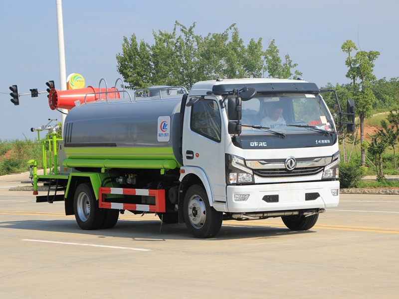 國(guó)六大多利卡噴霧車