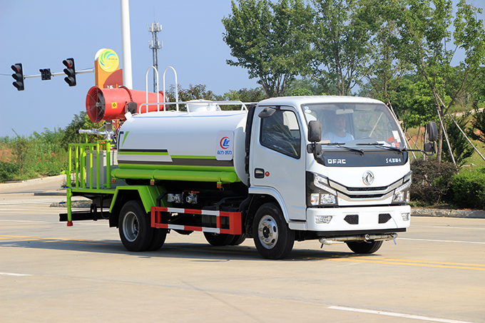 國六小多利卡5方噴霧車